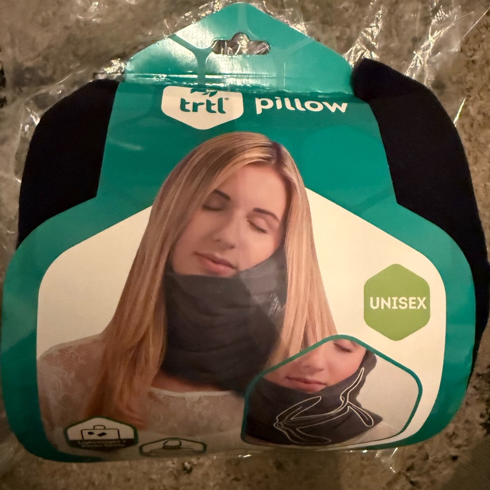 Trtl Unisex Travel Pillow